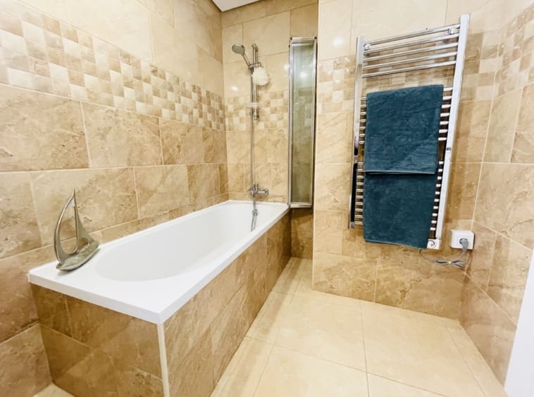 4 makuuhuone Huvila myytävänä paikassa Banos y Mendigo mukana uima-altaan - 815 000 € (Ref: 9386612)