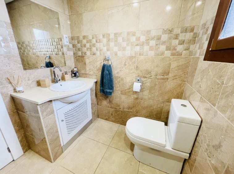 4 makuuhuone Huvila myytävänä paikassa Banos y Mendigo mukana uima-altaan - 815 000 € (Ref: 9386612)