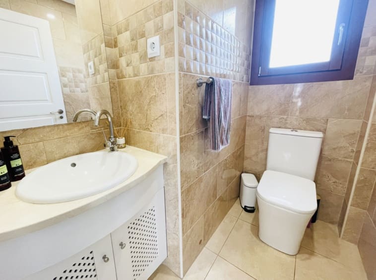 4 makuuhuone Huvila myytävänä paikassa Banos y Mendigo mukana uima-altaan - 815 000 € (Ref: 9386612)