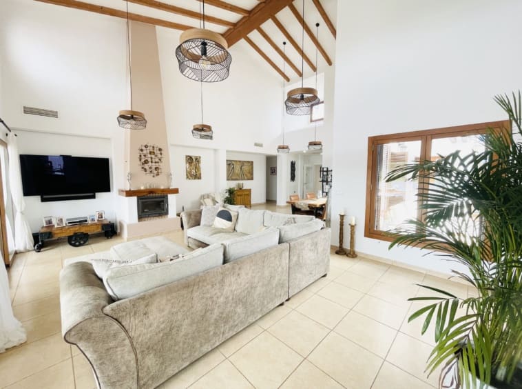 4 makuuhuone Huvila myytävänä paikassa Banos y Mendigo mukana uima-altaan - 815 000 € (Ref: 9386612)