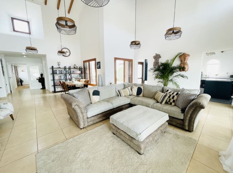 4 makuuhuone Huvila myytävänä paikassa Banos y Mendigo mukana uima-altaan - 815 000 € (Ref: 9386612)