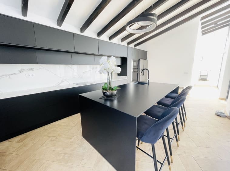 5 makuuhuone Huvila myytävänä paikassa Banos y Mendigo - 820 000 € (Ref: 9432467)