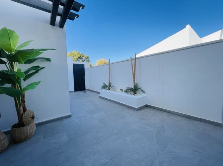 5 makuuhuone Huvila myytävänä paikassa Banos y Mendigo - 820 000 € (Ref: 9432467)