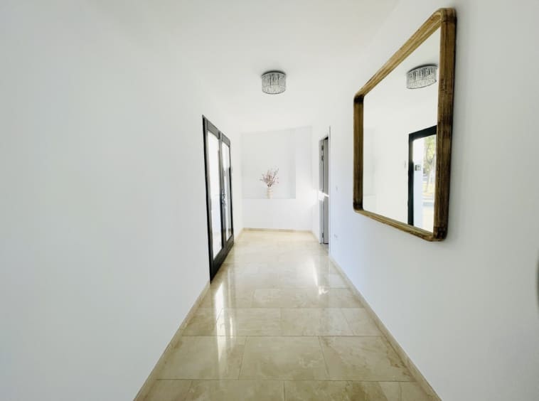 5 makuuhuone Huvila myytävänä paikassa Banos y Mendigo - 820 000 € (Ref: 9432467)