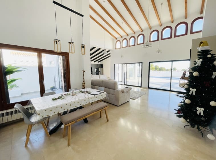 5 makuuhuone Huvila myytävänä paikassa Banos y Mendigo - 820 000 € (Ref: 9432467)