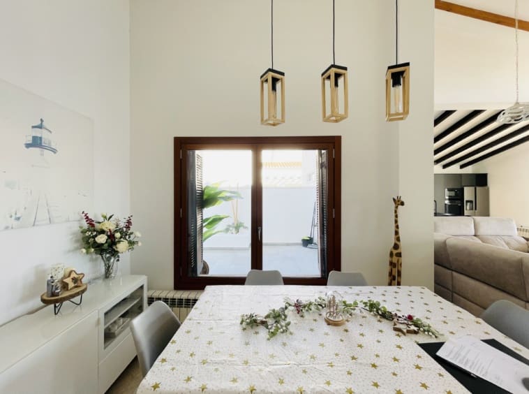 5 makuuhuone Huvila myytävänä paikassa Banos y Mendigo - 820 000 € (Ref: 9432467)