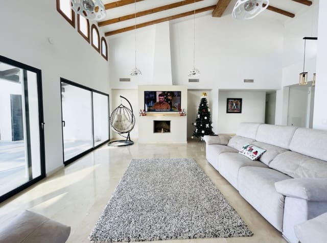 5 Zimmer Villa zu verkaufen in El Valle Golf Resort, Murcia Stadt - 799.000 € (Ref: 9432467)