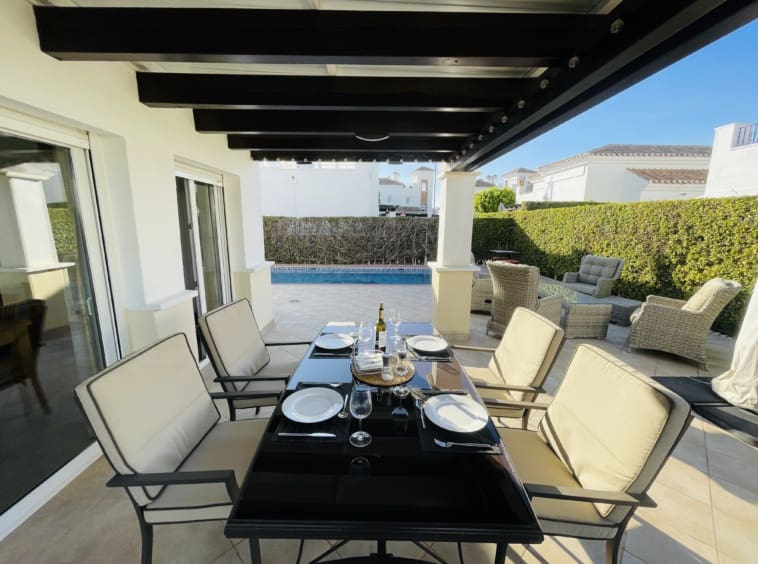3 bedroom Villa for sale in Roldan with pool - € 360,000 (Ref: 9488524)