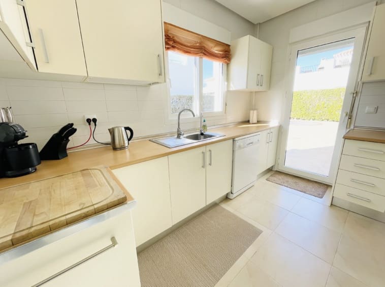 3 bedroom Villa for sale in Roldan with pool - € 360,000 (Ref: 9488524)