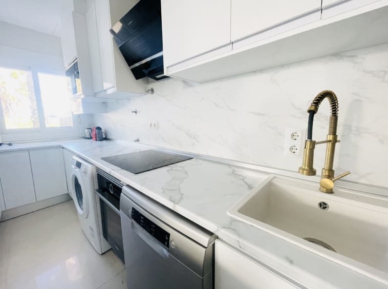 2 sovrum Hus till salu i La Torre Golf Resort med pool - 280 000 € (Ref: 9497938)