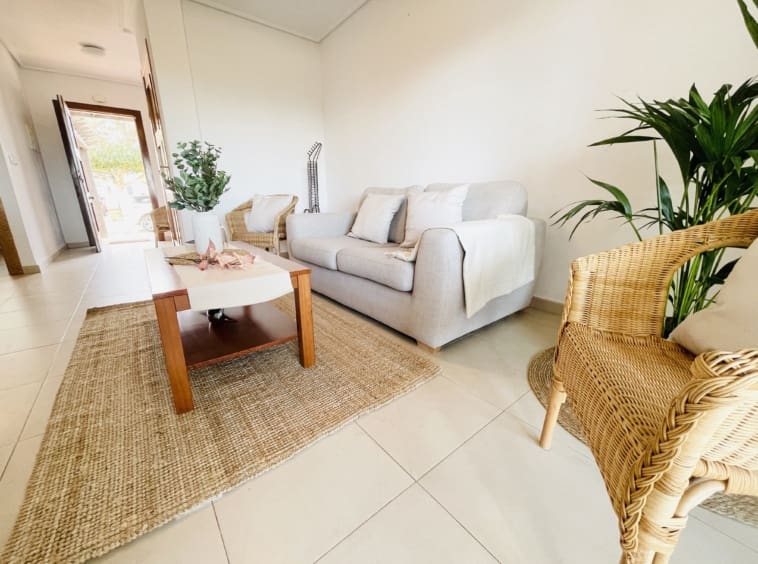 2 slaapkamer Appartement te koop in Roldan met zwembad - € 187.500 (Ref: 9503527)