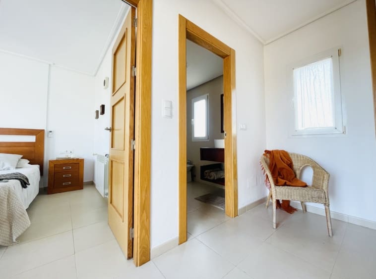 2 slaapkamer Appartement te koop in Roldan met zwembad - € 187.500 (Ref: 9503527)