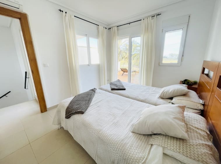 2 slaapkamer Appartement te koop in Roldan met zwembad - € 187.500 (Ref: 9503527)