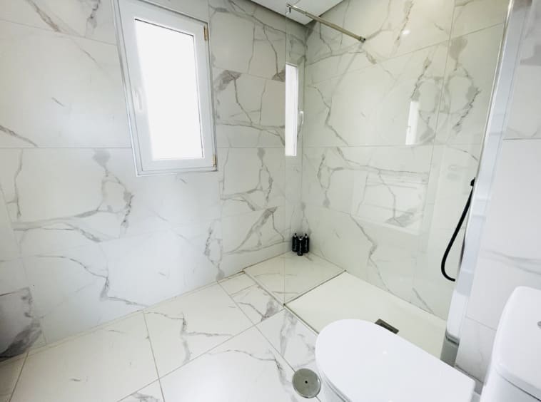 2 makuuhuone Omakotitalo myytävänä paikassa La Torre Golf Resort mukana uima-altaan - 250 000 € (Ref: 9558575)