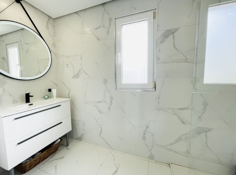 2 makuuhuone Omakotitalo myytävänä paikassa La Torre Golf Resort mukana uima-altaan - 250 000 € (Ref: 9558575)