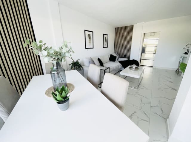 2 makuuhuone Omakotitalo myytävänä paikassa La Torre Golf Resort, Torre-Pacheco mukana uima-altaan - 250 000 € (Ref: 9558575)