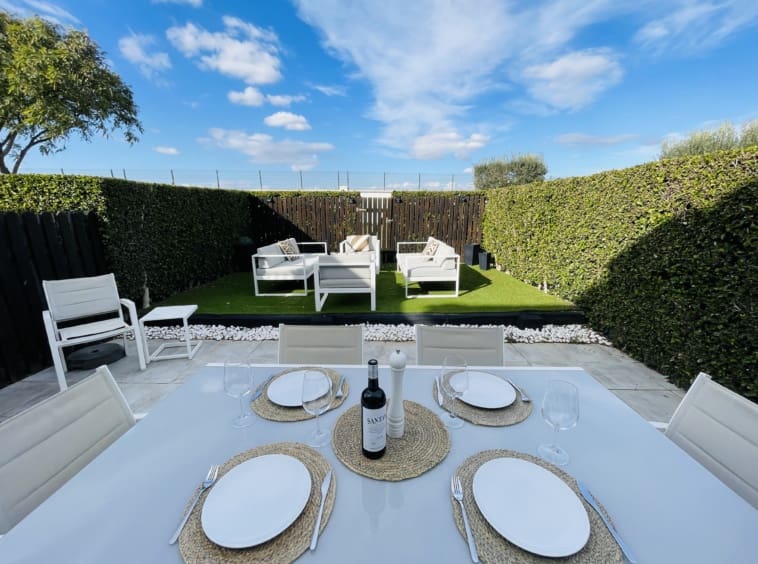 2 makuuhuone Omakotitalo myytävänä paikassa La Torre Golf Resort mukana uima-altaan - 250 000 € (Ref: 9558575)