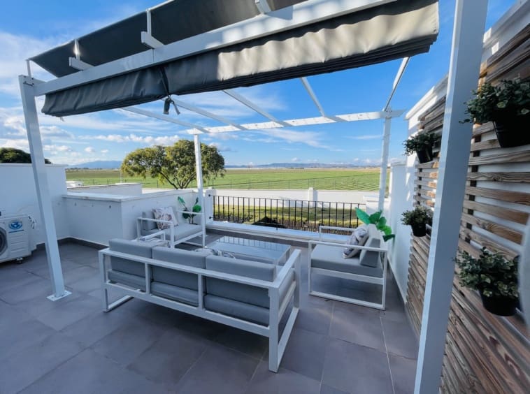 2 makuuhuone Omakotitalo myytävänä paikassa La Torre Golf Resort mukana uima-altaan - 250 000 € (Ref: 9558575)