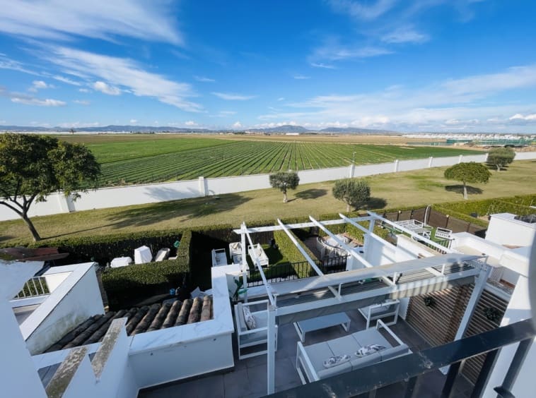 2 makuuhuone Omakotitalo myytävänä paikassa La Torre Golf Resort mukana uima-altaan - 250 000 € (Ref: 9558575)