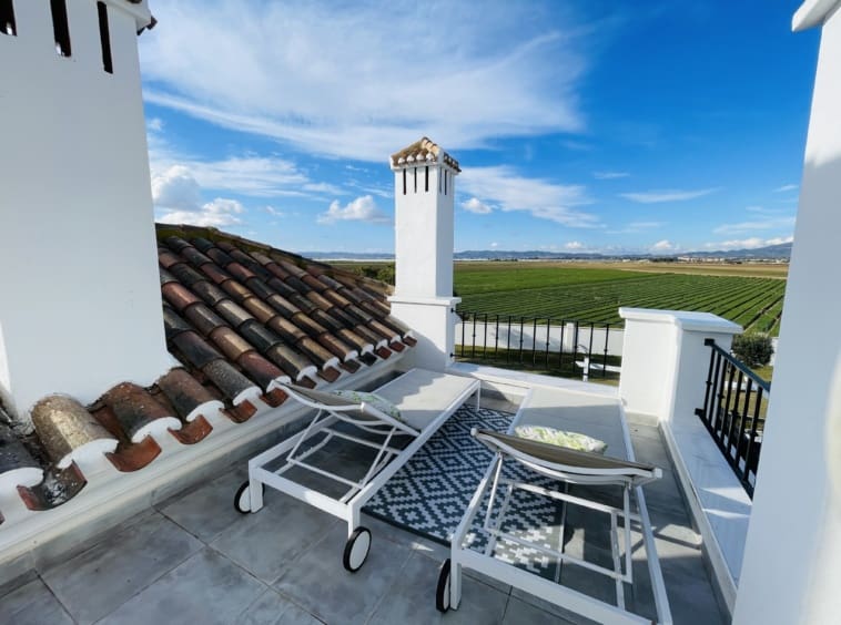 2 makuuhuone Omakotitalo myytävänä paikassa La Torre Golf Resort mukana uima-altaan - 250 000 € (Ref: 9558575)