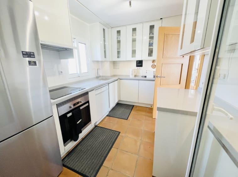 2 makuuhuone Huoneisto myytävänä paikassa La Torre Golf Resort mukana uima-altaan - 199 950 € (Ref: 9566468)