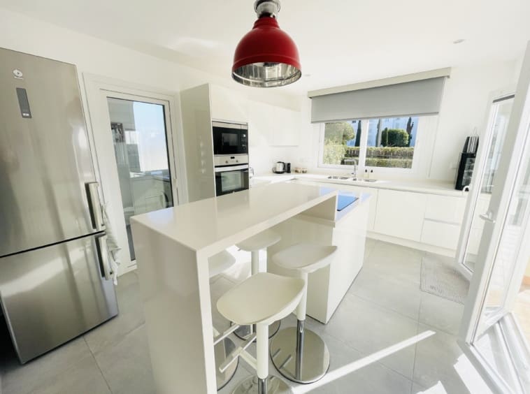 3 camera da letto Villa in vendita in Roldan con piscina - 435.000 € (Rif: 9598536)