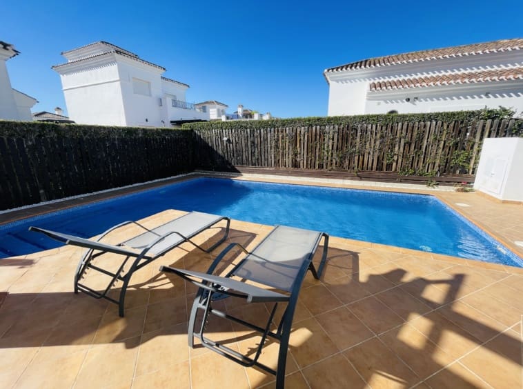 3 camera da letto Villa in vendita in Roldan con piscina - 435.000 € (Rif: 9598536)