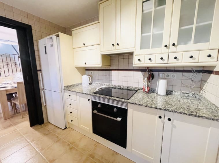 3 bedroom Townhouse for sale in San Cayetano - € 185,000 (Ref: 9627121)