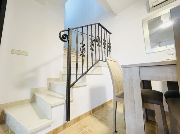 3 bedroom Townhouse for sale in San Cayetano - € 185,000 (Ref: 9627121)