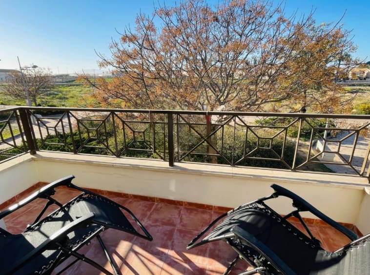 3 bedroom Townhouse for sale in San Cayetano - € 195,000 (Ref: 9627122)