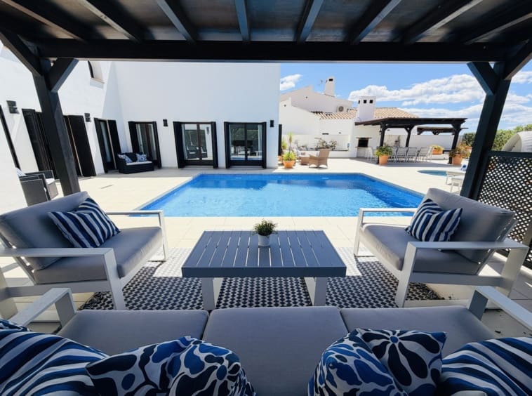 5 soverom Villa til salgs i El Valle Golf Resort med svømmebasseng - € 875 000 (Ref: 9719375)