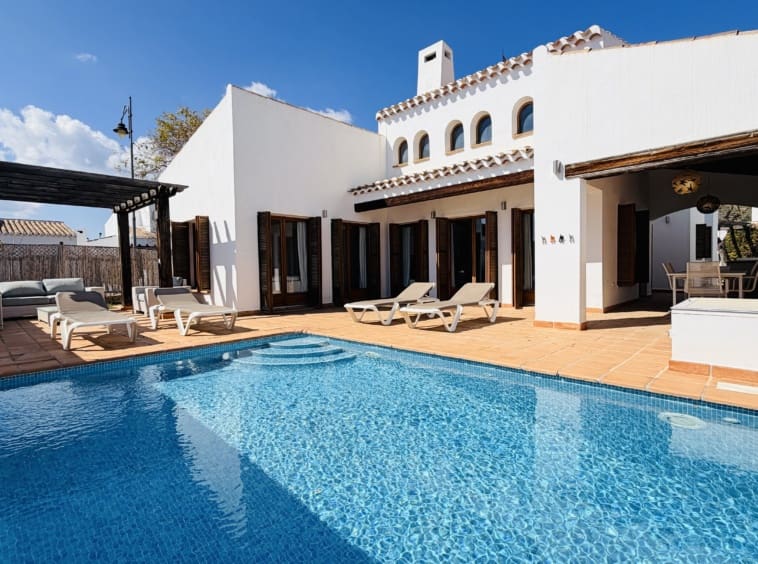 3 soveværelse Villa til salg i Banos y Mendigo med swimmingpool - € 399.000 (Ref: 9726265)