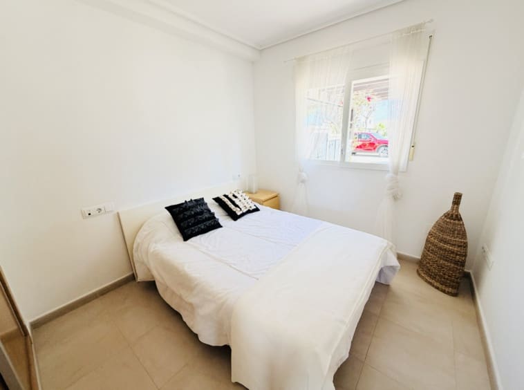 2 quarto Casa em Banda para venda em Roldan com piscina - 230 000 € (Ref: 9726266)