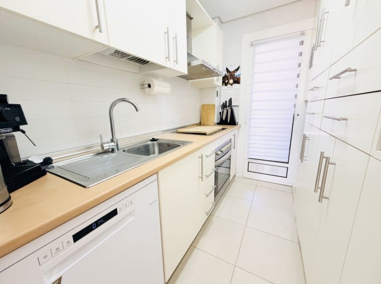 2 bedroom Apartment for sale in Murcia city with pool - € 174,950 (Ref: 9819785)