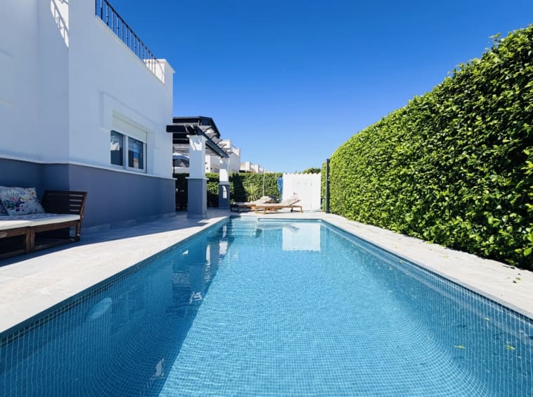 2 bedroom Villa for sale in La Torre Golf Resort with pool - € 295,000 (Ref: 9833164)