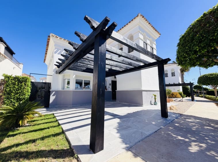 2 bedroom Villa for sale in La Torre Golf Resort with pool - € 295,000 (Ref: 9833164)