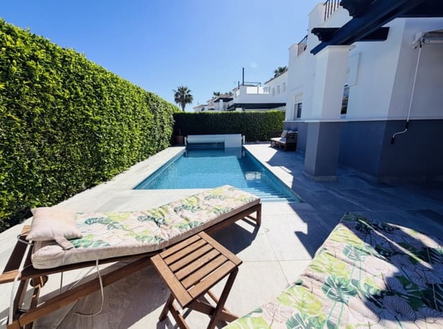 2 soveværelse Villa til salg i La Torre Golf Resort, Torre-Pacheco med swimmingpool - € 295.000 (Ref: 9833164)