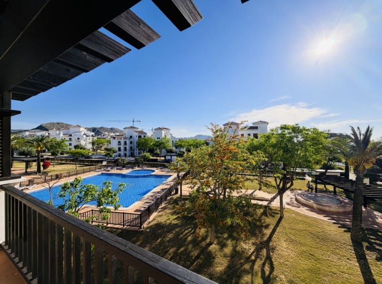 Apartamento de 2 habitaciones en El Valle Golf Resort en venta con piscina - 189.000 € (Ref: 9850827)
