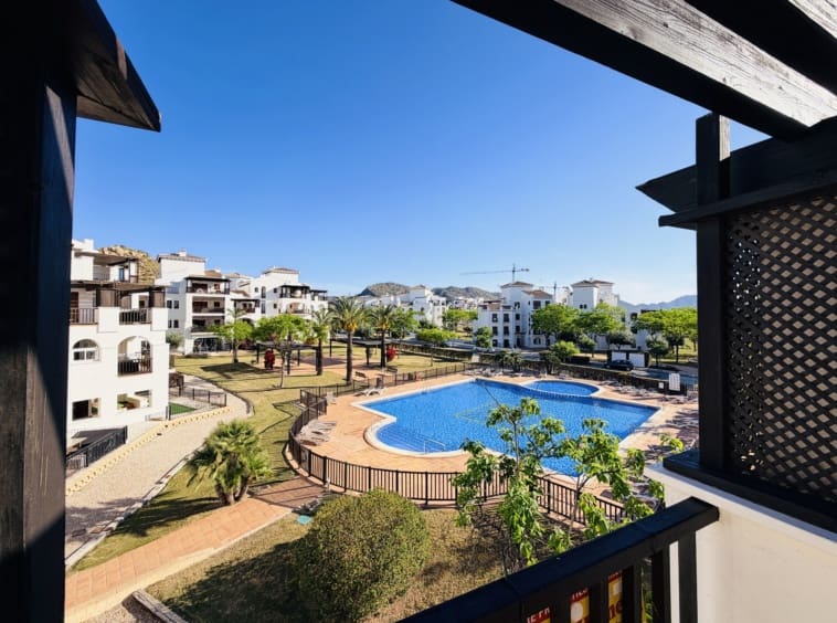Apartamento de 2 habitaciones en El Valle Golf Resort en venta con piscina - 189.000 € (Ref: 9850827)