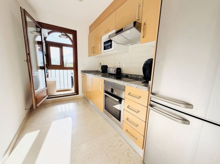 Apartamento de 2 habitaciones en El Valle Golf Resort en venta con piscina - 189.000 € (Ref: 9850827)