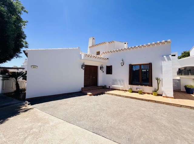 4 soveværelse Villa til salg i El Valle Golf Resort, Murcia by med swimmingpool - € 525.000 (Ref: 9856317)