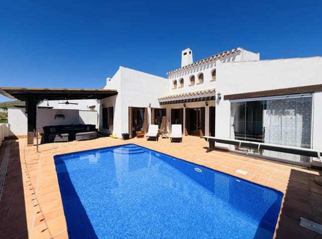 4 soveværelse Villa til salg i El Valle Golf Resort, Murcia by med swimmingpool - € 525.000 (Ref: 9856317)
