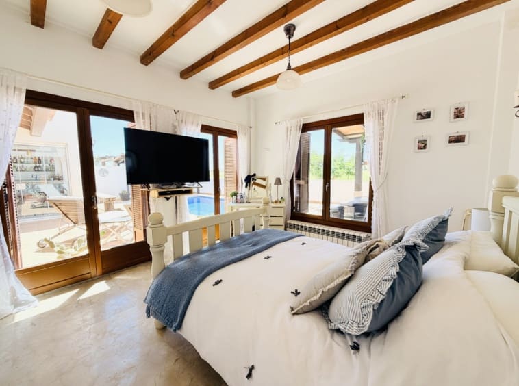 4 bedroom Villa for sale in El Valle Golf Resort with pool - € 525,000 (Ref: 9856317)