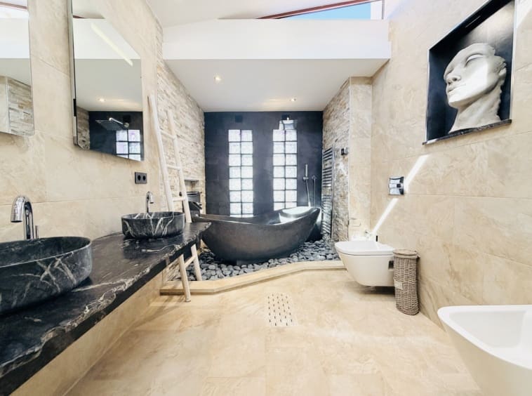 4 soveværelse Villa til salg i El Valle Golf Resort med swimmingpool - € 975.000 (Ref: 9868120)