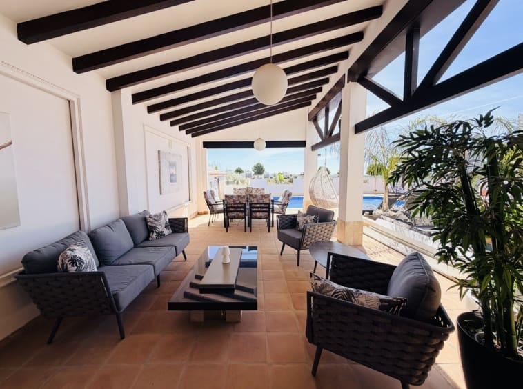 4 soveværelse Villa til salg i El Valle Golf Resort med swimmingpool - € 975.000 (Ref: 9868120)