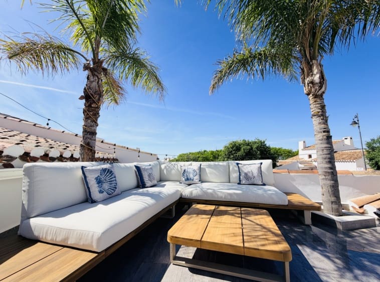 4 soveværelse Villa til salg i El Valle Golf Resort med swimmingpool - € 975.000 (Ref: 9868120)