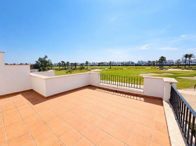 2 makuuhuone Omakotitalo myytävänä paikassa La Torre Golf Resort mukana uima-altaan - 225 000 € (Ref: 9875688)