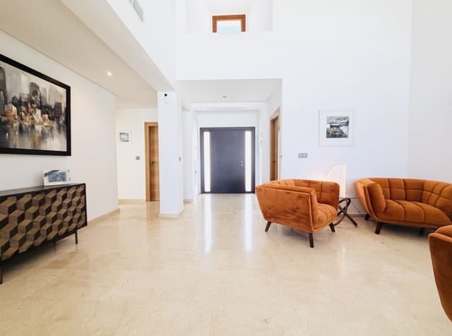 4 makuuhuone Huvila myytävänä paikassa El Valle Golf Resort, Murcia kaupunki mukana uima-altaan - 850 000 € (Ref: 9883900)