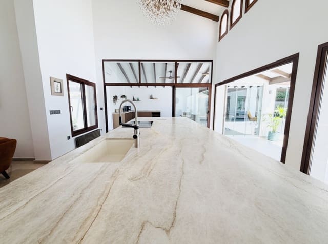 4 soverom Villa til salgs i El Valle Golf Resort, Murcia by med svømmebasseng - € 850 000 (Ref: 9883900)