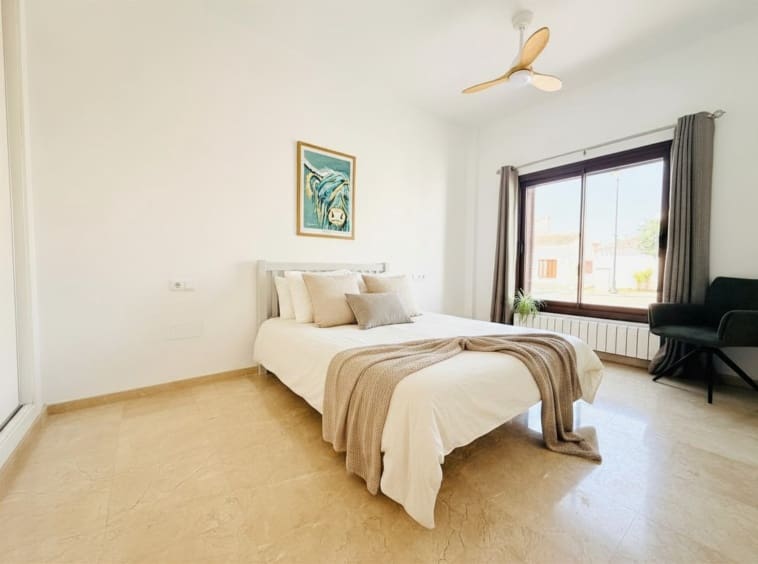4 makuuhuone Huvila myytävänä paikassa El Valle Golf Resort mukana uima-altaan - 850 000 € (Ref: 9883900)